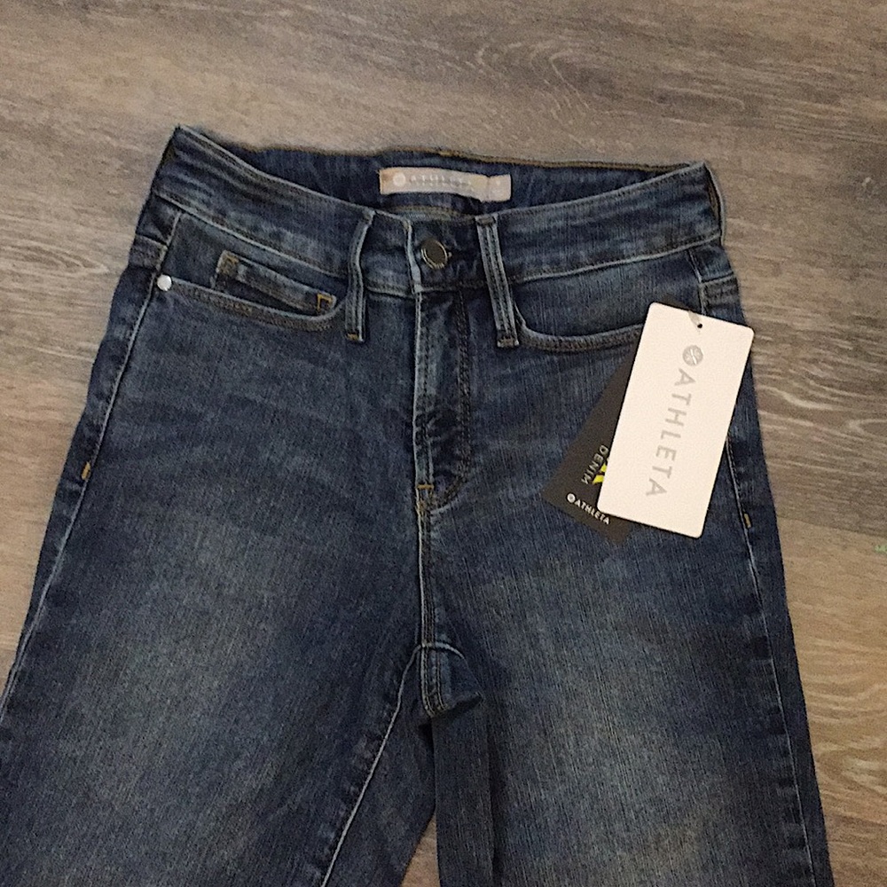 NWT Athleta Sculptek Straight leg jeans